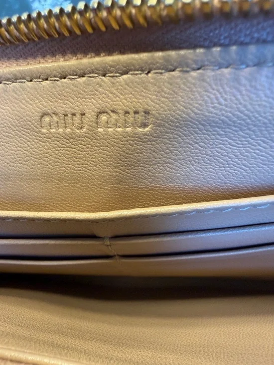 Miu Miu Patent Leather Bow Zip Around Wallet Project Piece - Picture 2 of 16